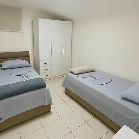 Br's New Bazaar Villa Tirana