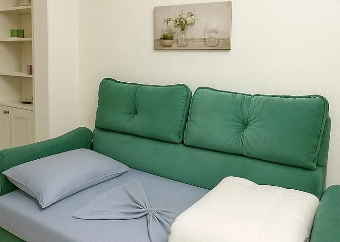 Br's New Bazaar 地拉那